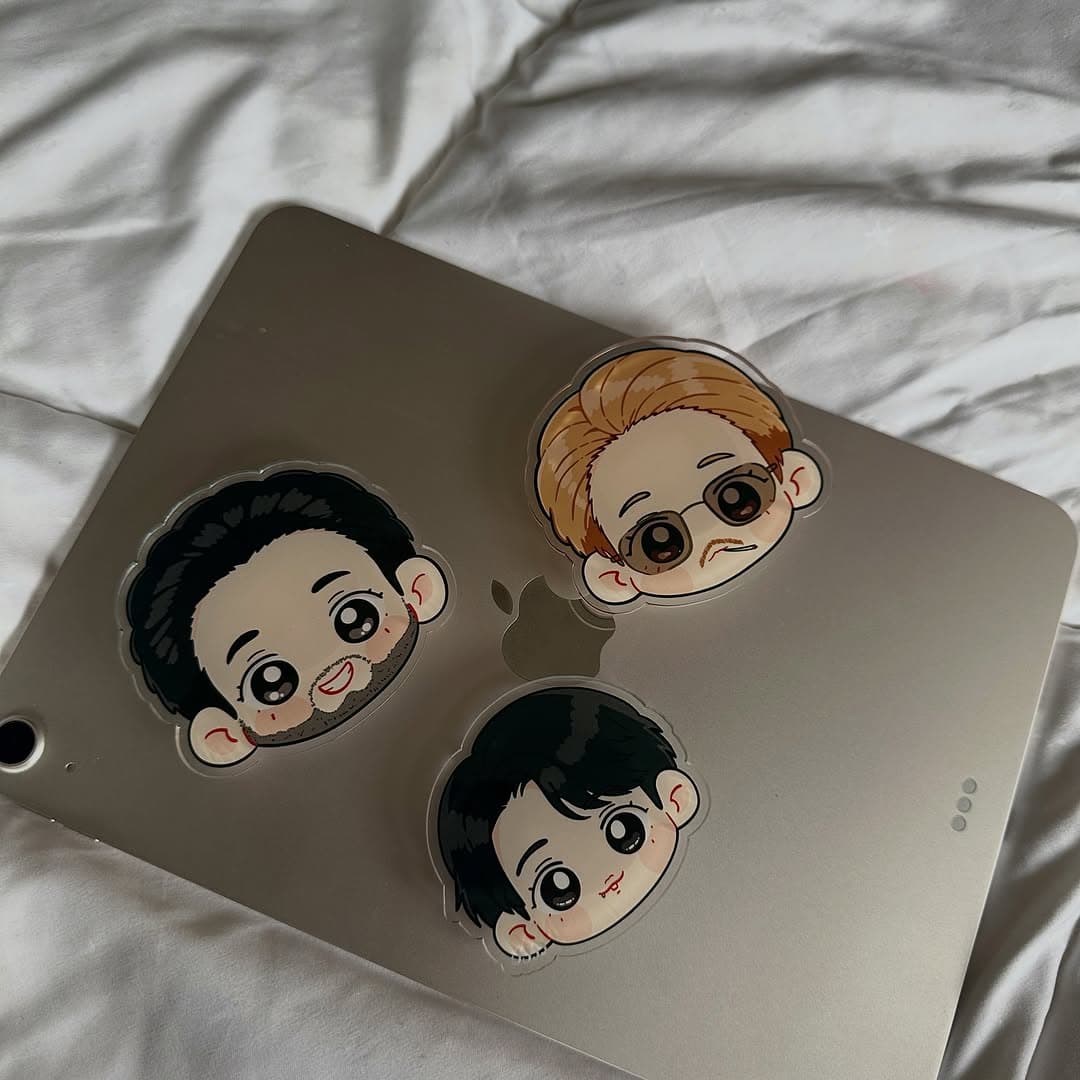 2.0 Maknae Line Pop Sockets